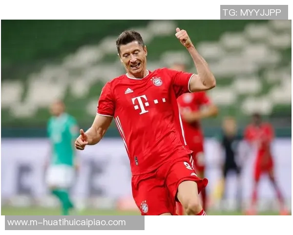 莱万重返德甲对阵拜仁引发球迷愤怒称其忘恩负义情绪高涨